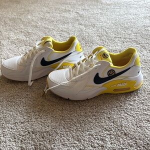 Nike Air Max, size 7, Go the Extra Smile